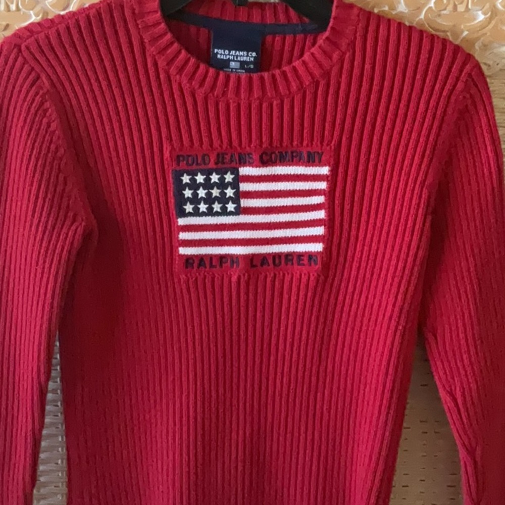 Red Sweater - Picture 3 of 12